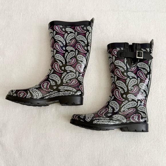 Shoes - Paisley Rubber Rain Boots Black Purple